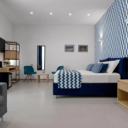 Hsuites Luxury B&B-3