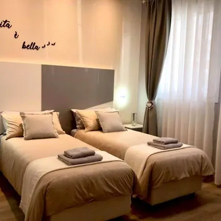 Room Sweet Room 2-3