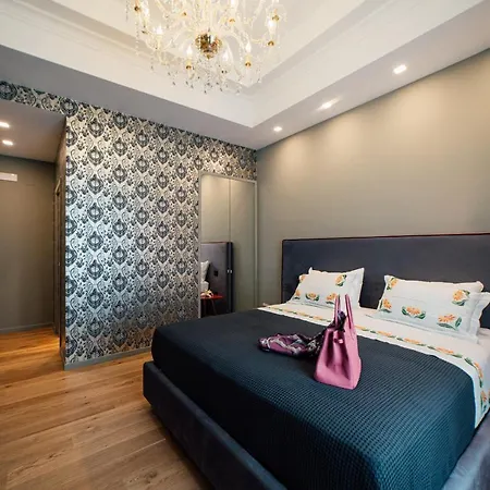 Aron Only Suites Bed And Breakfast-3