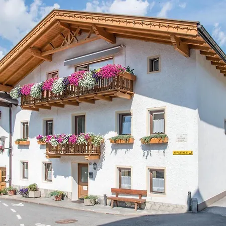 Apartments Heidenberger Delle Scuole-2