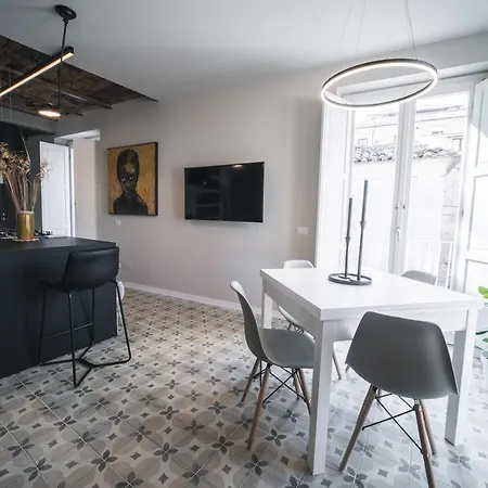 Palazzo Paladini - Luxury Suites In The Heart Of The Old Town-3