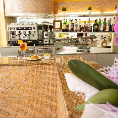 Hotel Adria Beach-3