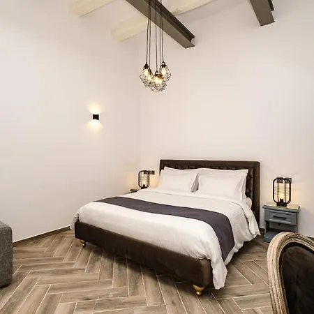 Casa Reale City Living By Sterling-2