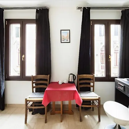 Blu Suite-2