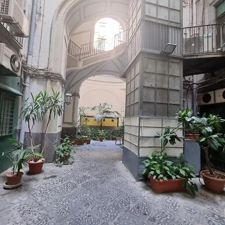Barbaja Suites In Street Toledo 205-2