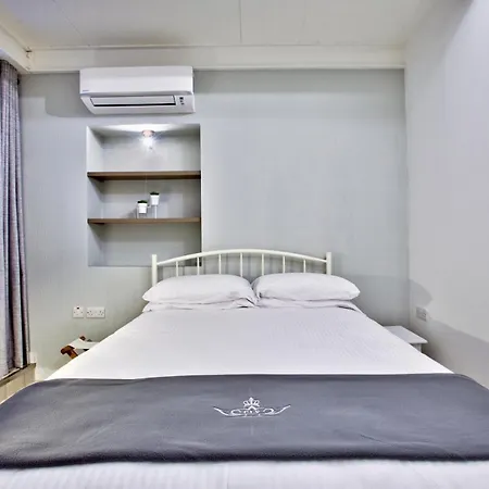 Chateau La Vallette - St. Elmo Suite-3