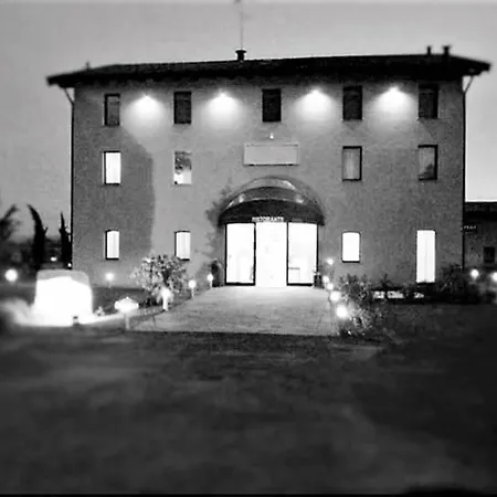 Hotel La Vecchia Reggio-3