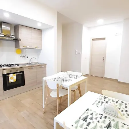 Comfy Vito Rooms With Ensuite And Parking - Bari Policlinico-2