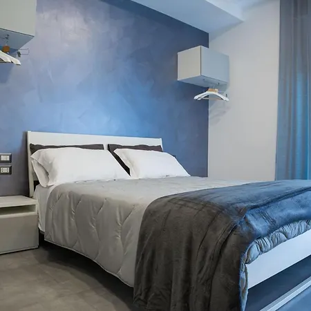 B&B Amica geniale-2
