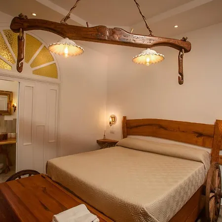 Vincent House-2