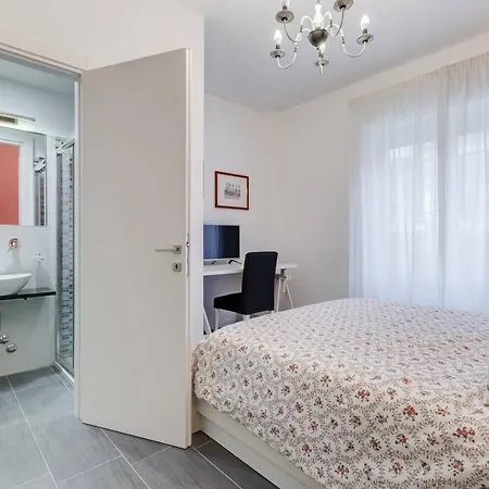 Av Domus Vatican St.Peter B&B-3