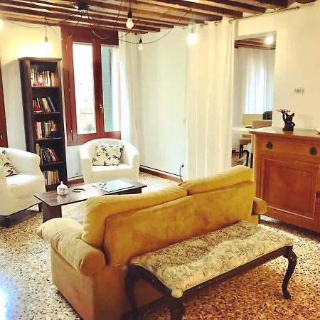 Venice And Venice Apartments - Private Rooms In Shared Apartment-3