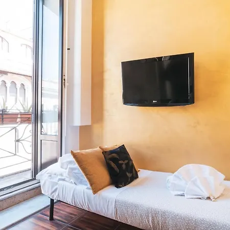 Golden Rooms Piazza di Spagna-2