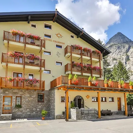 Hotel Crampon-2