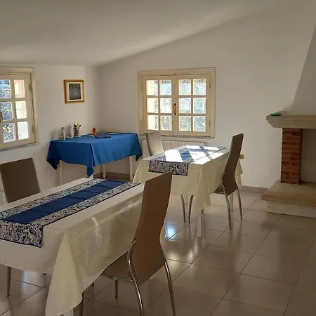 Bed & Breakfast Suite-3