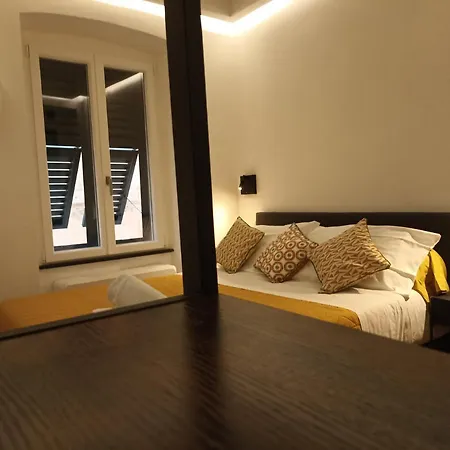 Al Porto 61 - Rooms For Rent-2