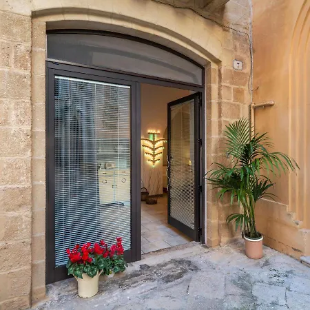 B&B Corte Dei Romiti - Lecce Selection-3