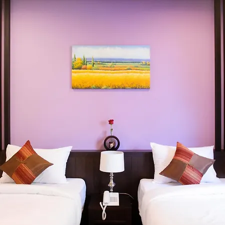 Tara Place Hotel Bangkok-3