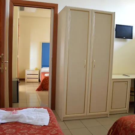 Hotel Carolin-2