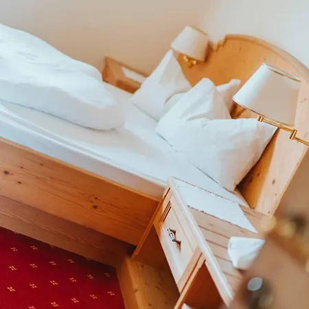 Wanderhotel Teiserhof-3