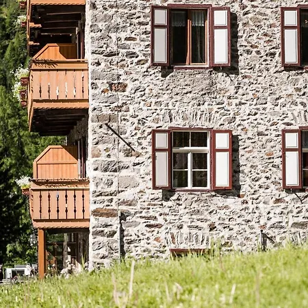 Glacier Rock Guesthouse Ex Pension Dangl-3