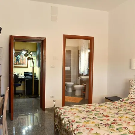 Il Sole Guesthouse-3