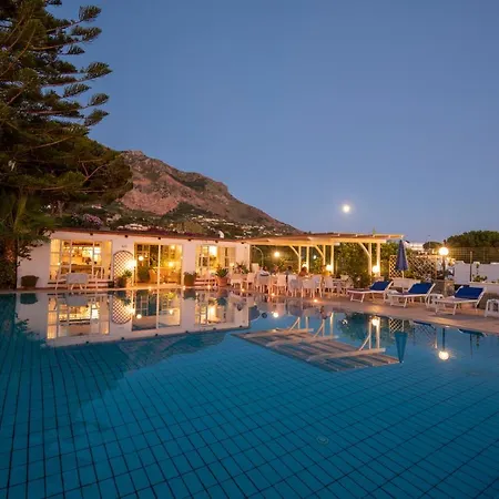 Hotel Villa Melodie - Adults Only-3