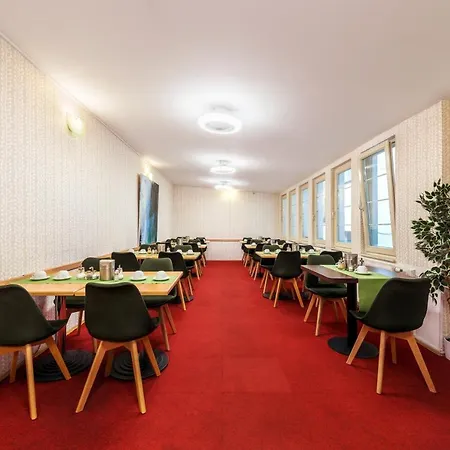 Hotel Meda Of Museum Kampa-3