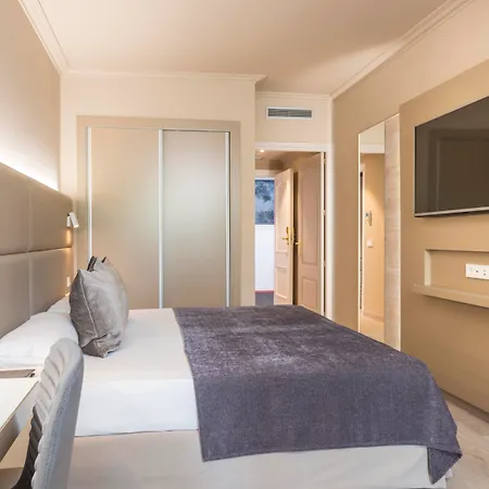 Sallés Hotel Pere IV-3