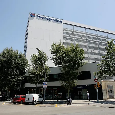 Travelodge Barcelona Poblenou-2