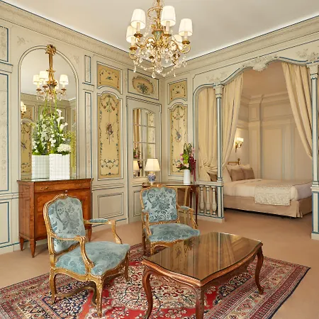 Hotel Raphael-3