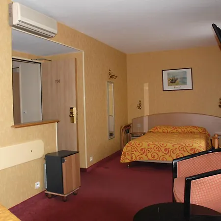 Hôtel Transcontinental-3