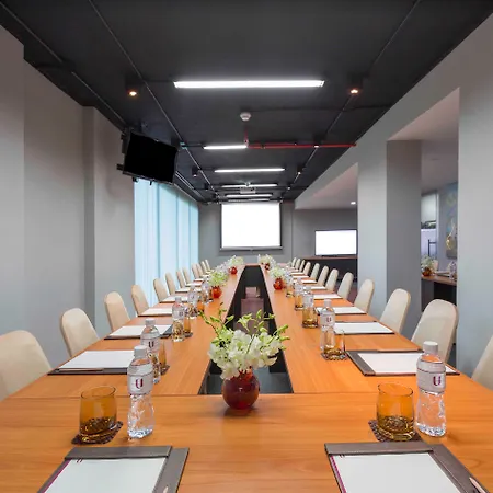 Rakyim Siam - Sukhumvit 15-3