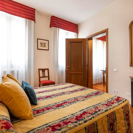 Palazzo Schiavoni Residenza d'epoca-3