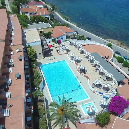 Lh Pedraladda Resort-2