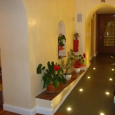 Hotel Dina-3