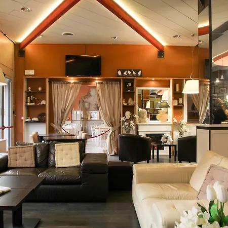 Hotel Italia-2