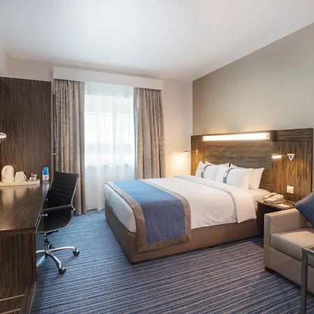 Holiday Inn Express Dubai Safa Park By Ihg-2