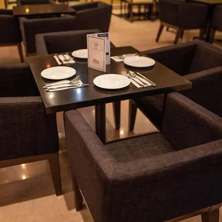 Hampton By Hilton Panama-2