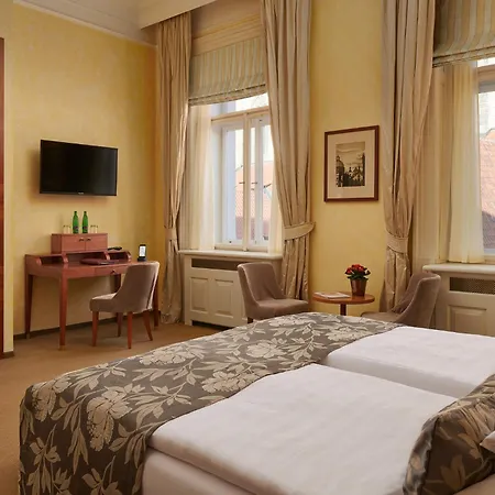 Ventana Hotel Prague-3
