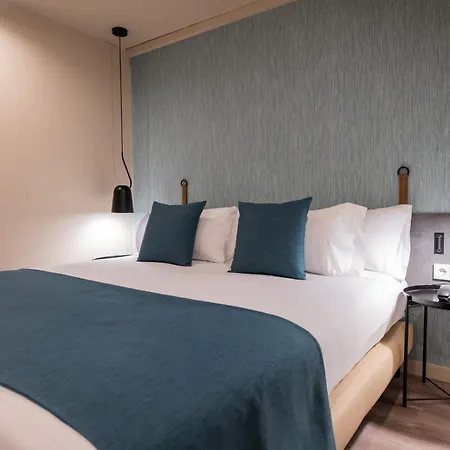 Atenea Rekord Suites Barcelona-3