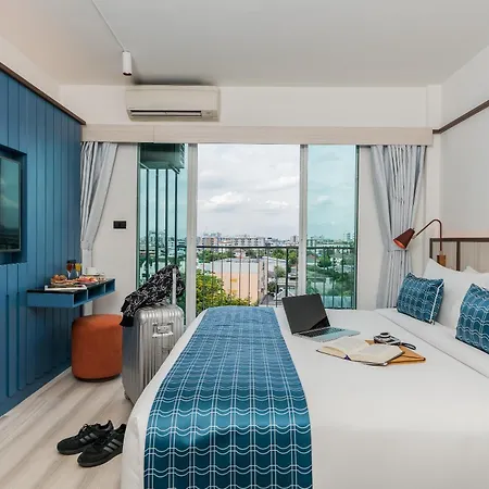 Hotel Amber Sukhumvit 85-2