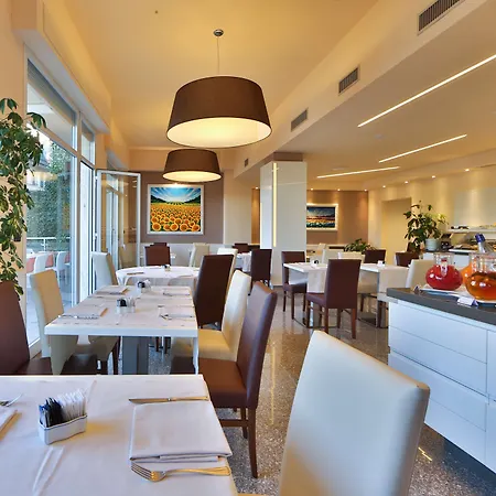 Best Western Plus Tigullio Royal-3