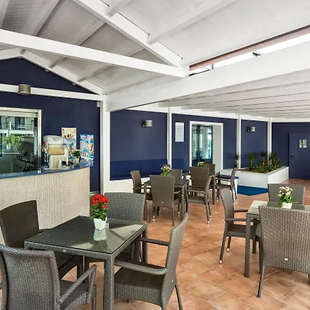 Ticho'S Greenblu Hotel-3