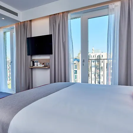 Holiday Inn Express Amsterdam - City Hall By Ihg-2