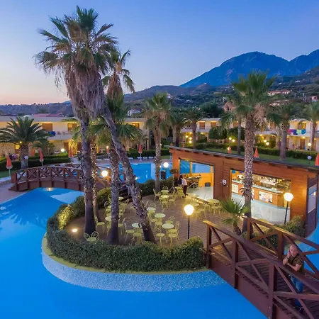 Club Residence La Castellana Mare-3