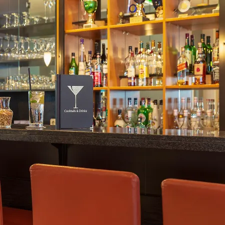 Plaza Premium Koeln-3