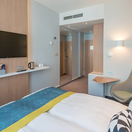 Holiday Inn Express Munich City West By Ihg-3