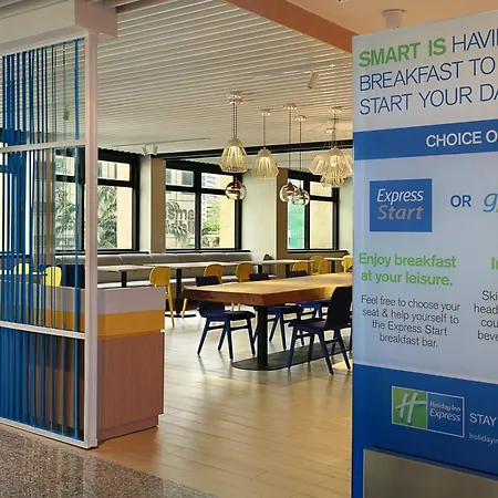 Holiday Inn Express Kuala Lumpur City Centre By Ihg-2
