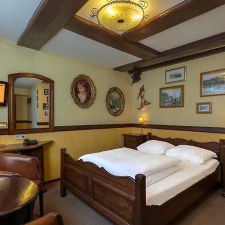 A-Train Hotel-3